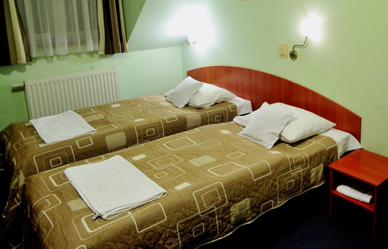 Hotel Zlote Deby Warsaw Exterior photo