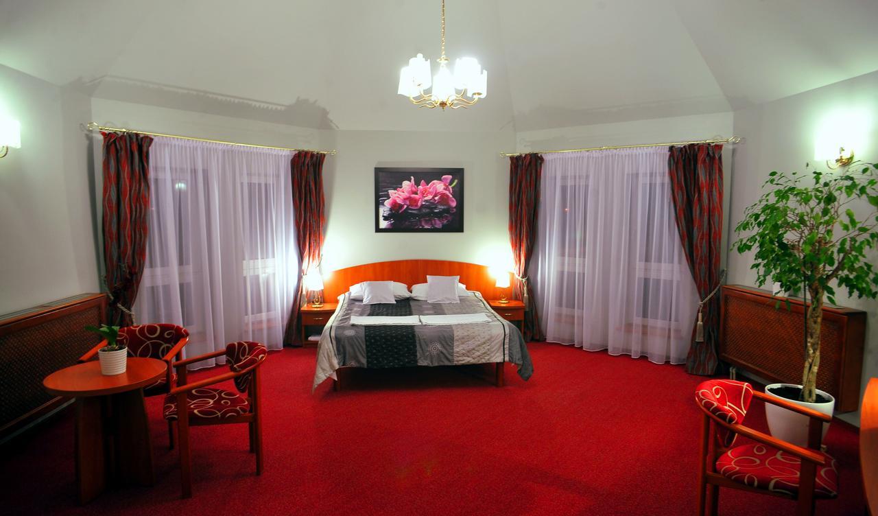 Hotel Zlote Deby Warsaw Exterior photo